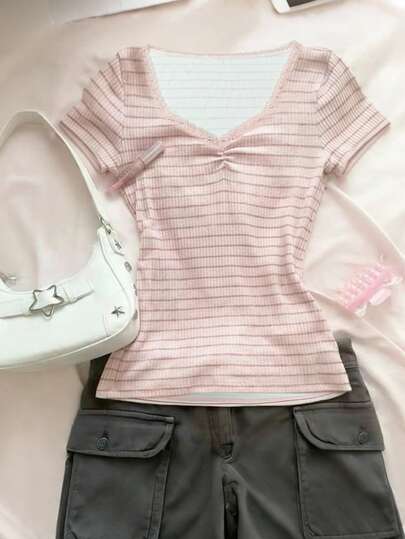 Rina Fox Women's New Sweet Girl Pink Striped Print V-Neck Lace Patchwork Short Sleeve T-Shirt, Sweet Cute Striped Print Pink Summer Pleated Casual T-Shirt Top, Suitable For Daily, Outdoor Walking, Shopping Wear