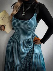 Whyspr Fashionable Square Neck Strap Plaid Dress For Women