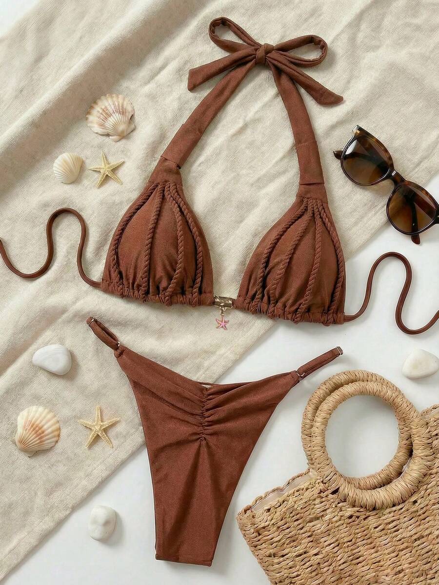 SHEIN Swim مجموعة بكيني مثلث كوب مضفر بني للنساء للعطلات، بكيني شاطئي للنساء صيف 2026، ملابس صيفية للنساء، فستان شاطئي، ملابس شاطئية أنيقة كاجوال للعطلات الصيفية للنساء، مجموعة بكيني قطعتين لون أحادي حبل زخرفي ملابس علوية بانديو وسراويل قطع عالي، ملابس سباحة جذابة، بدلة سباحة بني للنساء محتشمة، مجموعة بكيني بني، بكيني ربطة، بكيني هولتر، ملابس سباحة مثلث، ملابس سباحة بني للنساء، بدلة سباحة واحدة قطعة، ملابس علوية بكيني هولتر جذاب، بكيني جذاب، بكيني بني جذاب - بني - مشاهدة 1