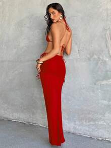 Aloruh 女士三件套比基尼套装，性感优雅浪漫红色金属装饰迷你三角罩杯挂脖上衣，迷你丁字裤下装，另配长款纱笼罩衫，春夏度假比基尼套装 - 紅色 - 查看 2