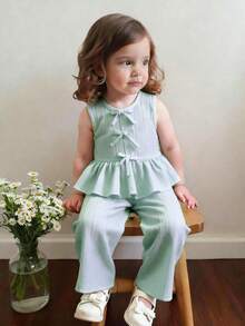 SHEIN Vintaside Kids 2件/套 嬰兒女童夏季套裝 鼠尾草綠圓領無袖荷葉邊上衣 & 鬆緊腰長褲 休閒度假款 柔軟舒適 禮物 3M-3Y - 綠色 - 查看 3