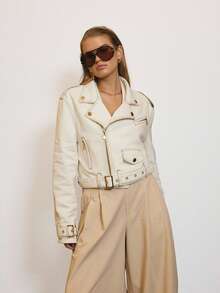 Aralina 冬夏两季短款牛仔机车夹克，饰有金色滚边细节 - 白色 - 查看 9