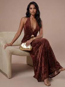 Silquee 复古棕色扎染渐变花卉植绒深V性感露背金属贝壳装饰系带优雅长裙，无袖设计，适合情人节、圣诞节、万圣节、约会、外出、夜店派对、优雅派对、鸡尾酒会、活动等场合。 - 棕色 - 查看 2