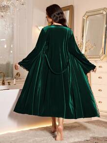 SHEIN Women's Velvet Lace Patchwork Elegant Camisole Nightgown And Robe Set, Autumn/Winter - Green - View 7
