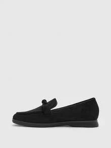 CUCCOO BIZCHIC Damloafers med twistdesign och casual slip-on - Svart - Visa 9