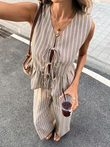 Breezaya 夏季时尚百搭都市商务办公通勤情人节约会派对海滩休闲优雅经典吊带蝴蝶结肩带开衫上衣和条纹裤女两件套 - 棕色 - 查看 4