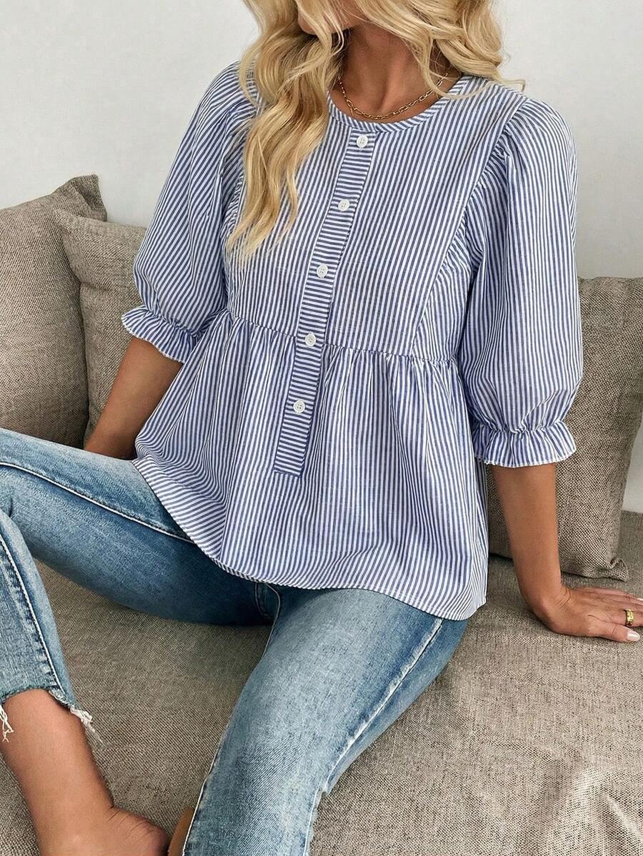 SHEIN LUNE 女士蓝白条纹衬衫，独特设计，半敞领，单排扣，宽松袖口和下摆，优雅百搭，适合约会、休闲场合、度假、教师节、旅行、春夏穿着。 - 藍白色 - 查看 1