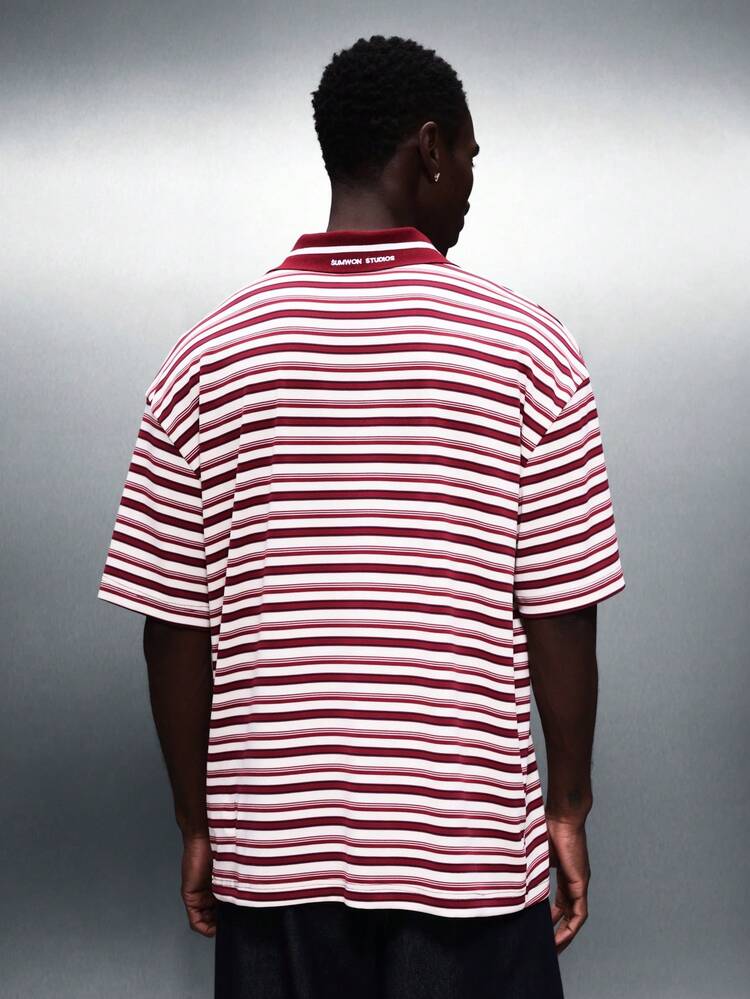 Polo a righe con logo sul petto per San Valentino