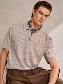 Manfinity CityGents 男士纹理 Polo 领短袖休闲针织上衣 - 杏色 - 查看 7