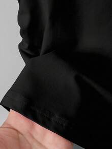 INAWLY Camiseta casual de mujer talla grande con cuello redondo, manga corta y plisada con estampado numérico - Negro - Ver 3
