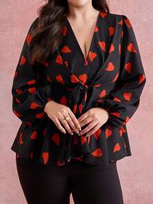 SHEIN Clasi Áo kiểu nữ cỡ lớn thanh lịch, cổ chữ V, in hình trái tim lãng mạn, màu đỏ mùa xuân/thu, thích hợp cho buổi hẹn hò ngày Valentine. Áo in hình trái tim màu đỏ, trang phục phối đỏ đen, áo peplum cho nữ, trang phục Valentine cho phụ nữ. - Nhiều màu - Xem 5