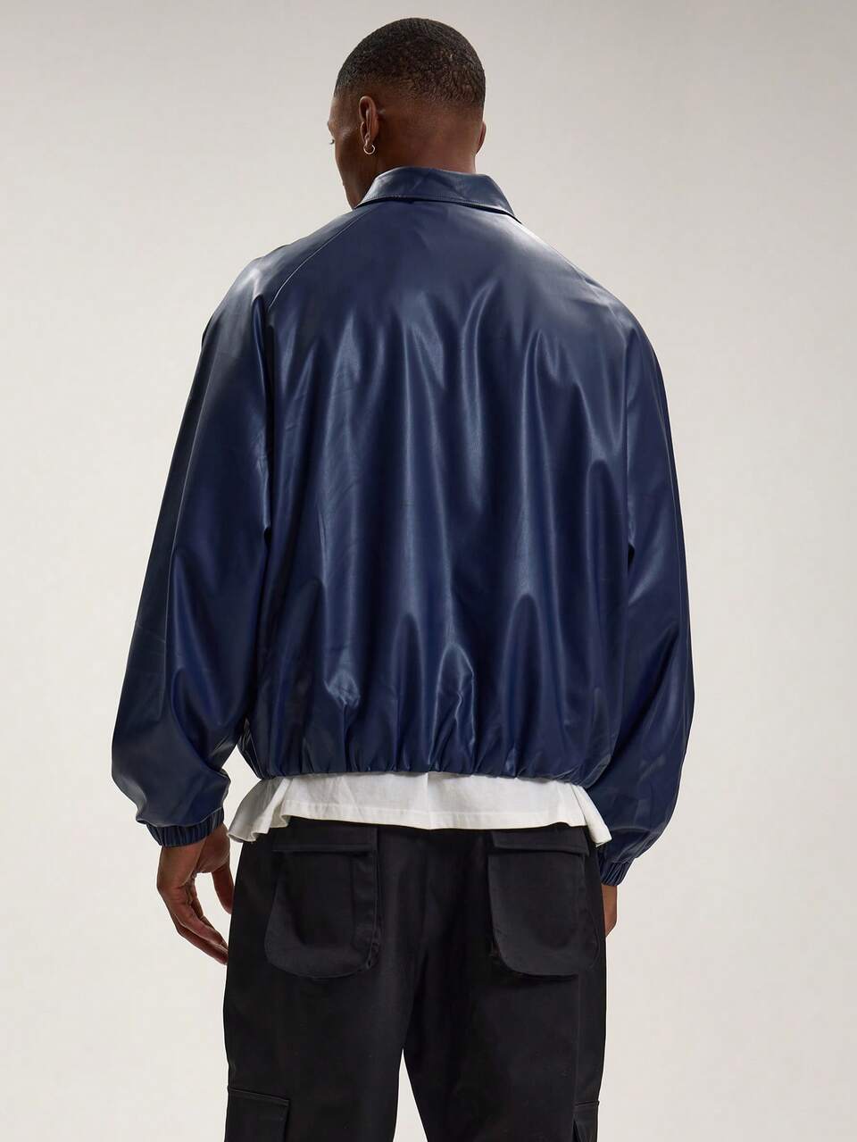 Giacca oversize con chiusura lampo, maniche a sbuffo con polsini elasticizzati e vita, colletto, essenziale per la primavera/estate