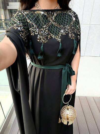 Al Najma 女士亮片装饰流苏设计船领超长袖优雅阿拉伯连衣裙