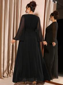 SHEIN CURVE+ 大码女士优雅纯色V领长袖连衣裙 - 黑色 - 查看 2