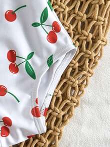 新生儿樱桃印花连体泳衣，荷叶边装饰，休闲款式，适合度假和玩耍