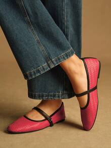 Rosivie Women's Buckle Design Casual Versatile Flat Shoes - Red - View 2