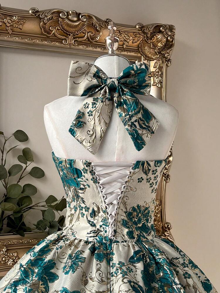 Lovelzi Robe élégante, romantique et à bretelles fines en tissu jacquard vert, coupe évasée. Convient pour les soirées élégantes, les tenues d'invitée de mariage, les fêtes entre célibataires, les bals de promo. - Vert - Voir 1