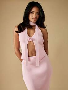 MISSGUIDED Ribbed Knit Halterneck Scarf Top With Rose Details And Cutout Design For Spring Summer Fashion - Pink - View 1