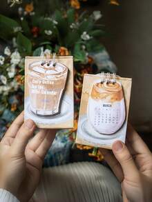 Zazumi 2026迷你桌面日历 咖啡主题计划本，每日金句，办公桌收纳整理，节日生日礼物推荐，必备单品 - 彩色 - 查看 10