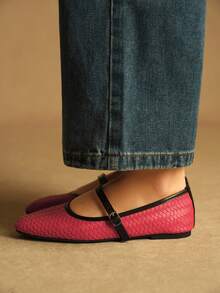 Rosivie Women's Buckle Design Casual Versatile Flat Shoes - Red - View 3