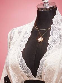 SHEIN ICON 大码Y2K性感蕾丝透视罩衫，带胸垫，适合情人节、约会、春夏、海滩度假等场合。喇叭袖设计。 - 白色 - 查看 7