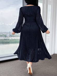 Feyla 大码全印花V领系带优雅长袖连衣裙 - 藏蓝色 - 查看 3