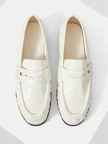 Mnmlis 女士休闲百搭通勤简约平底乐福鞋，圣诞节必备 - 米色 - 查看 2