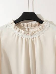 Chiquease Áo cánh nữ tay dài cổ tròn xếp nếp ren chắp vá màu kaki mờ thanh lịch, mùa thu/đông - Màu be - Xem 5