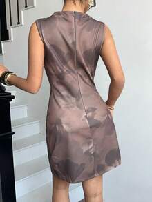 Siren Gaze Women's Floral Print Ruched Collar Fitted Mini Dress - Chocolate Brown - View 5