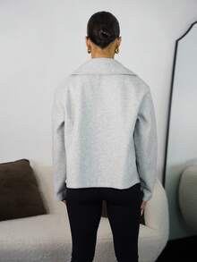 SAYEHFBABY 女士超大翻领装饰纽扣长袖外套 - 淺灰色 - 查看 2