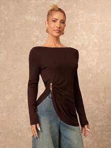 Lumalex 时尚通勤纯色金属装饰不对称下摆T恤 - 咖啡棕 - 查看 7