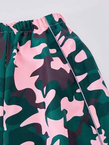 SHEIN 这款两件套青少年女童套装包含休闲百搭的T恤和宽松长裤。T恤正面印有英文和数字图案，并配有反光条。非常适合散步、购物、学校郊游和日常休闲穿着。可搭配外套或马甲。 - 粉色 - 查看 6