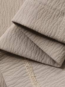 Livesso 女士休闲宽松外套，翻领设计，腰部抽绳，配有大口袋，搭配直筒半身裙，两件套，适合春夏穿着。 - 卡其色 - 查看 8