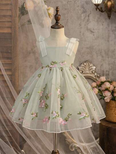 SHEIN This Single-Piece Newborn Casual, Simple, And Cute Square-Neck Puff Sleeve Mesh Embroidered Elegant Short-Sleeved Dress Is Suitable For Birthday Parties, Evening Parties, Performances, Weddings, Baptisms, Opening Ceremonies, Everyday Wear, School, Outings, And Autumn/Winter Seasons. Toddler Pastel Dress Flower Girl Dress Toddler Floral Baby Girl Sage Dress Baby Formal Dress Floral Embroidered Dress