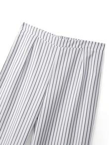 Franclia Damen Große Größen Elegantes V-Ausschnitt gestreiftes ärmelloses Weste + gestreifte weite Bein Hose mit elastischem Bund, bequemes 2 Stücke Set, geeignet für Arbeit, Pendeln und Ausflüge Hosenanzug Sommer Sets - Schwarz und Weiss - Übersicht 8