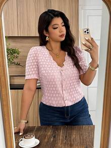 SHEIN LUNE Blusa suelta de manga corta con cuello en V, botones metálicos y tela texturizada, para uso casual y de vacaciones - Rosa - Ver 3