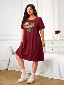 Enliva Rochie tricou elastică lejeră pentru femei, mărime mare, rochie casual cu mânecă scurtă și model cu inimă, potrivită pentru formele corpului rotund, Ziua Îndrăgostiților, dragoste, cadou, romantism, La mulți ani de Ziua Îndrăgostiților, ținută de Anul Nou 2026, Anul Nou 2026, pentru forme de corp rotunjite și cu model de măr - Burgundia - Vizualizare 5
