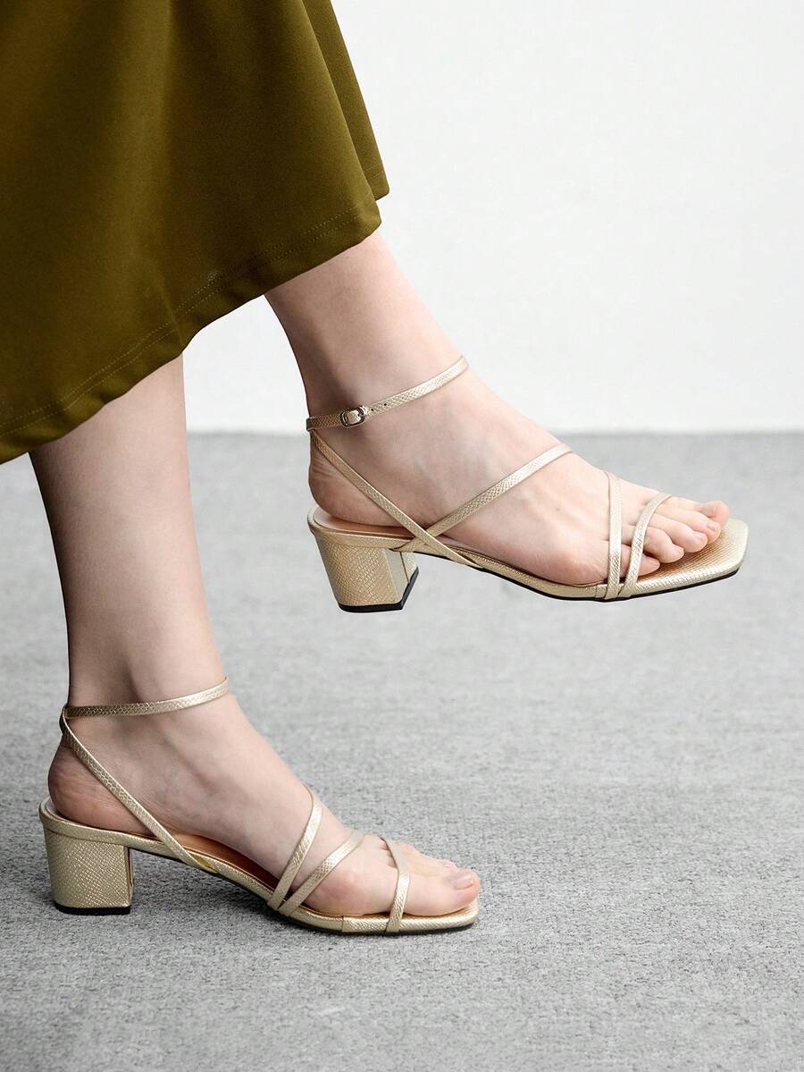 CUCCOO BIZCHIC 女士简约粗跟踝带凉鞋,优雅夏季高跟凉鞋,适合夏季毕业典礼、舞会、度假、返校、大学生等场合,兼具优雅基础款、商务休闲、商务时尚、春季、春假、复活节和圣诞节等场合。 - 金色皮 - 查看 1