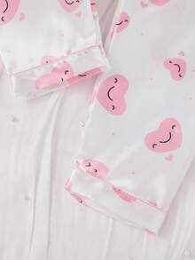 Set de 2 piezas de pijama casual de niña joven con cárdigan de manga corta y pantalones con estampado de corazón y cinta de satén color rosa claro - Blanco - Ver 3