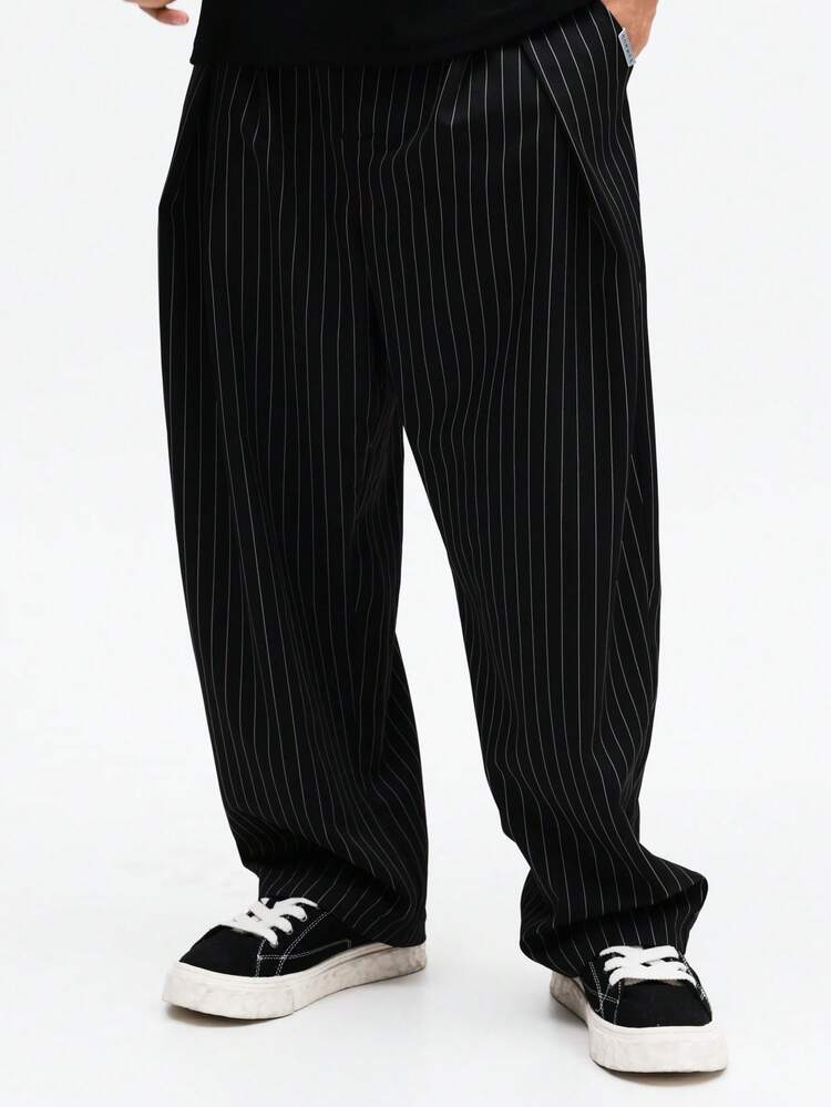 SUMWON Pantalones de vestir de rayas para hombres, de pierna ancha, con pliegues, pantalón formal de negocios y profesional, uso en la oficina, de corte recto, clásico y a medida para el trabajo