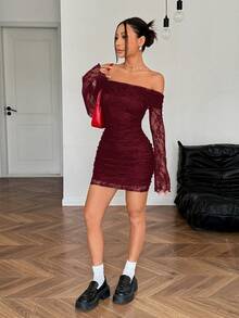 SHEIN EZwear Đầm ngắn ren trễ vai màu đỏ tía gợi cảm mới dành cho nữ, mùa xuân/hè. - Màu Đỏ Sâu - Xem 6