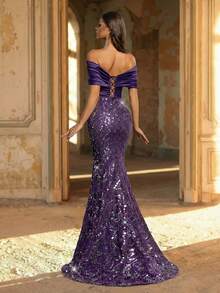 Glamrae Đầm dạ hội dạ hội sang trọng, thanh lịch màu tím đậm, chất liệu satin, thêu sequin, phối nhiều mảnh, cổ áo bất đối xứng, trễ vai, kiểu đuôi cá. - Màu tím - Xem 4