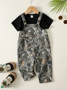 SHEIN Newborn Baby Boy Cute Versatile Casual Military Green Leaf Print Romper - Multicolor - View 1