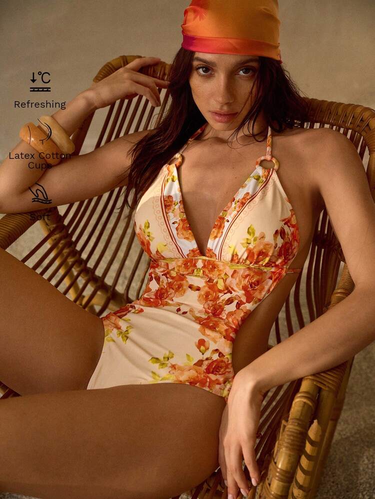 Maillot de bain une pièce sexy à imprimé floral, dos nu, avec de délicats détails texturés dorés, à la mode pour les vacances