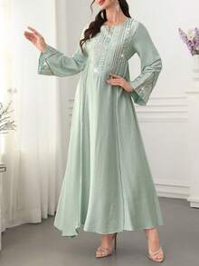 Al Najma Đầm xòe kiểu Ả Rập, cổ tròn, tay chuông, viền xòe rộng, thêu và đính sequin nhiều màu sắc. - màu xanh lá - Xem 4