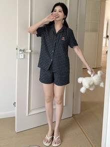 SHEIN 少女藏蓝色春夏短袖格子领小熊刺绣梭织短裤休闲家居服套装 - 寶藍色 - 查看 6