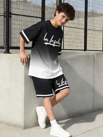 SHEIN Set de 2 piezas de top de manga corta con cuello redondo y pantalones cortos casuales para adolescentes varones, para verano