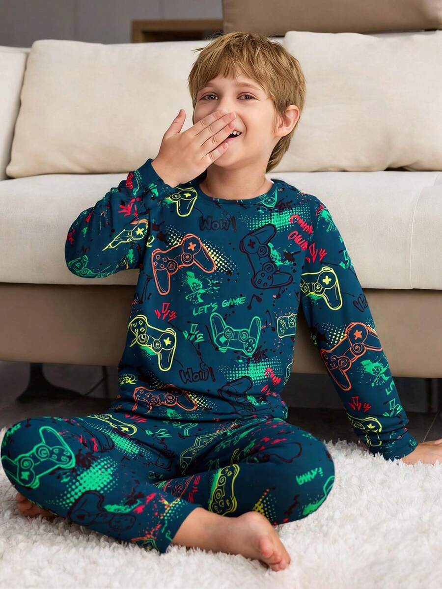 2pcs Tween Boy Video Game Print Pajama Set - Long Pants & Long Sleeve Top - Dark Green - View 1