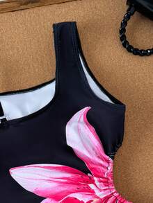SHEIN 1件装女童碎花镂空弹力速干舒适针织泳衣套装，适合沙滩、泳池、海边、冲浪、度假、夏季、旅行、假日等场合。 - 黑色 - 查看 4