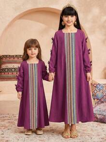 SHEIN 少女纯色拼接条纹方领蝴蝶结装饰长袖宽松A字连衣裙，适合旅行、度假、乡村风、休闲度假、波西米亚风，可与姐妹和女儿搭配穿着。 - 彩色 - 查看 3